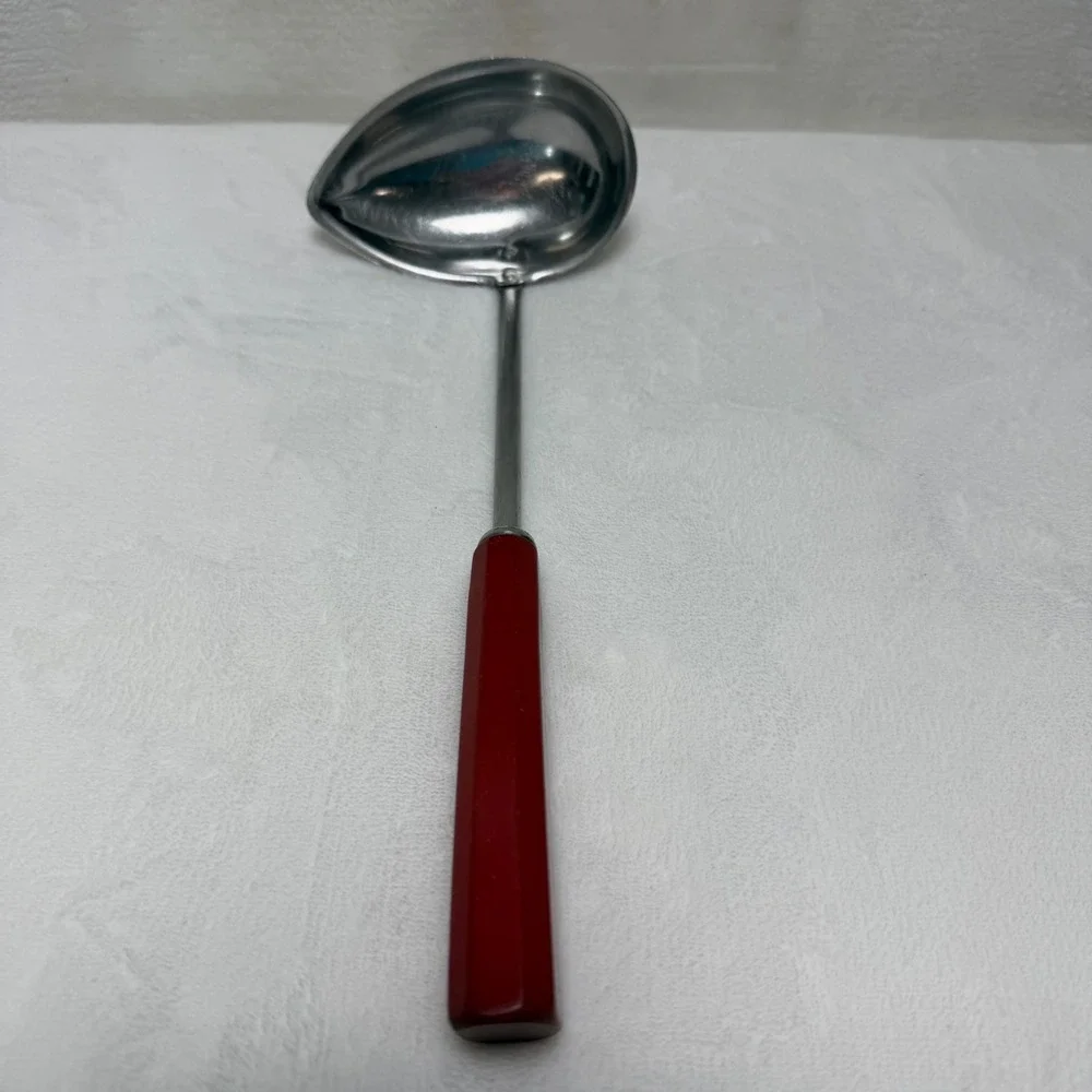 VTG 1950's Corona Red Bakelite Handle Gravy Ladle Retro‎ Serving Spoon Farmhouse